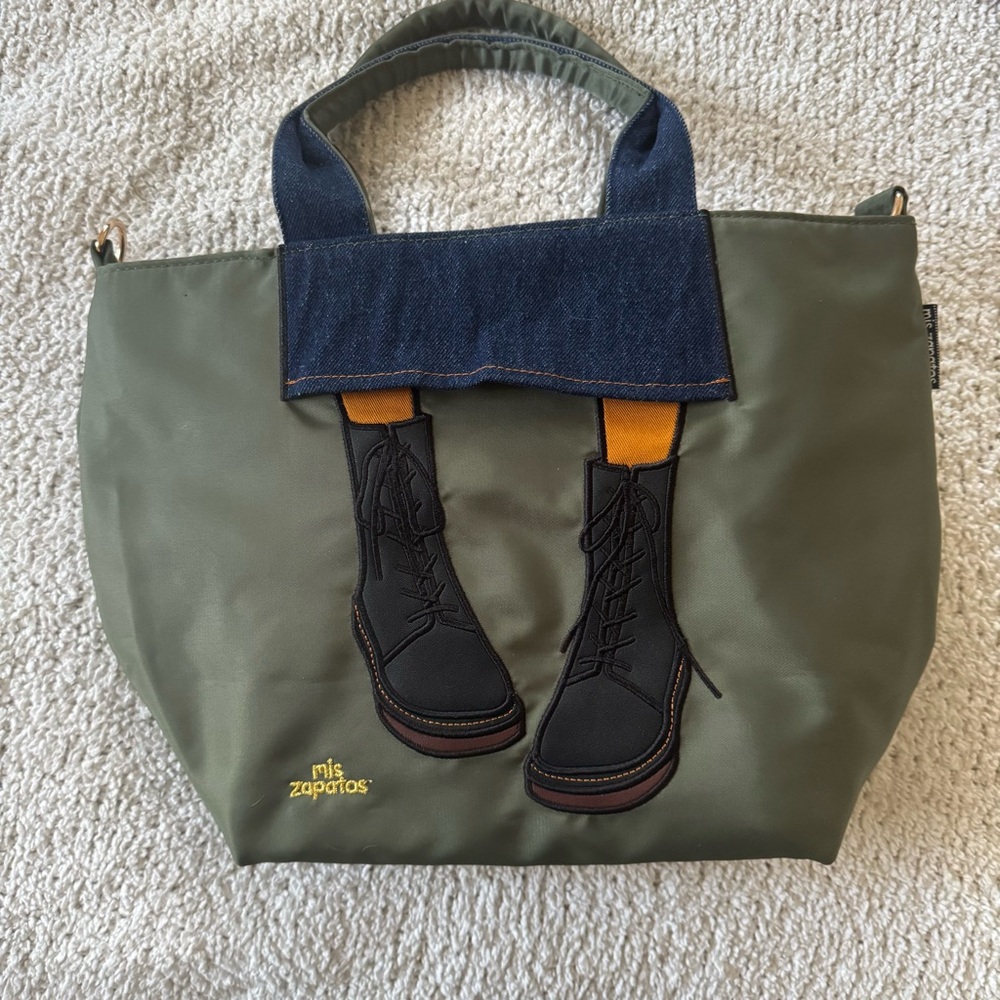 Mis Zapatos small tote